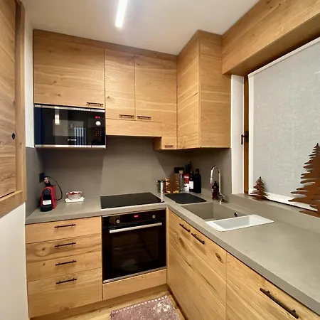 Charming Ground Floor Flat With Breathtaking Views Cortina dʼAmpezzo