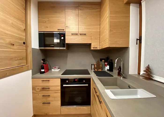 Charming Ground Floor Flat With Breathtaking Views